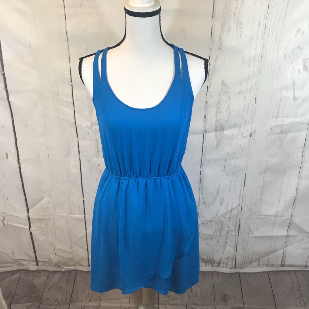 Blue dress with cutout back